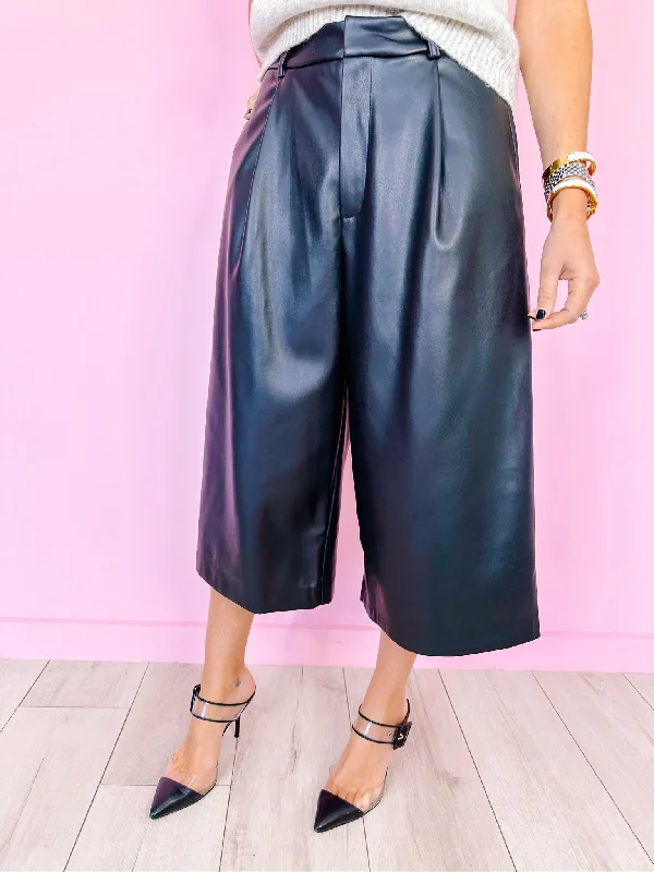 COOL IN CULOTTES LEATHER PANTS - BLACK