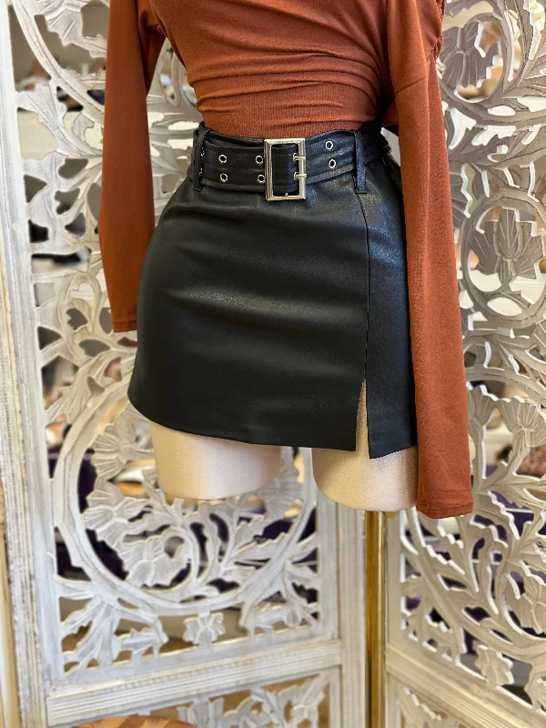 Faux Leather Buckle Belt Denim Mini Skirt-Estira, Stretchy