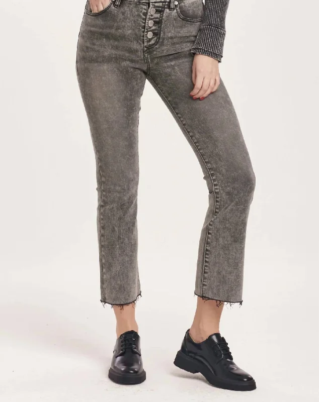 Jeanne Shade Cropped Flare Jean