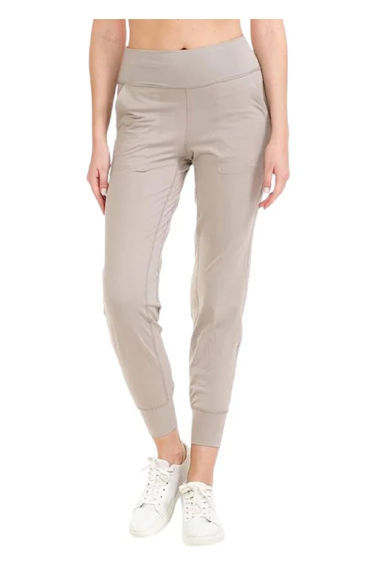 Athleisure With Pockets Joggers In Sand