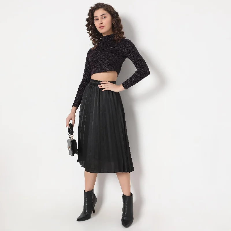 Flare Fit Solid Mid Rise Skirt