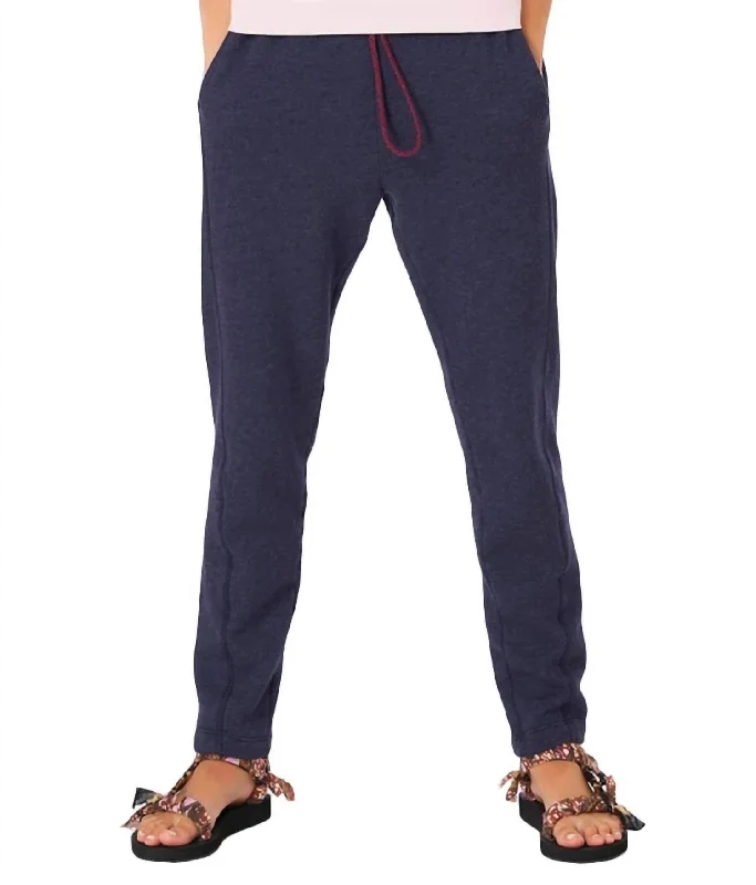 Women's Crosby Fleece Pant In Navy Blue